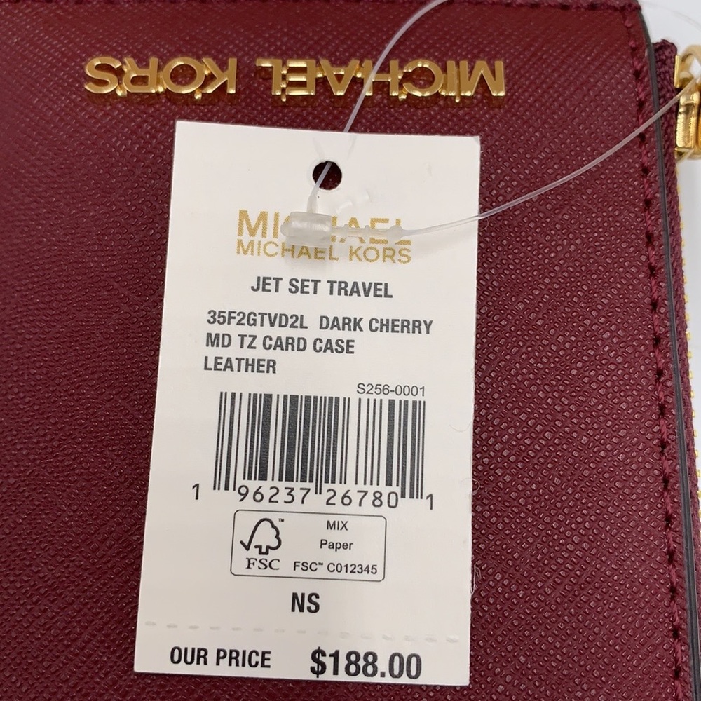Michael Kors Jet Set Travel Medium Top Zip Card
Case Wallet
Dark Sherry color - Picture 7 of 11
